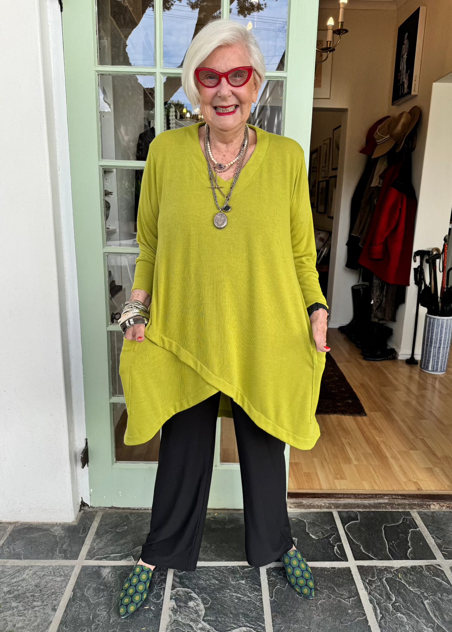 The Two-Pocket Pointy Top