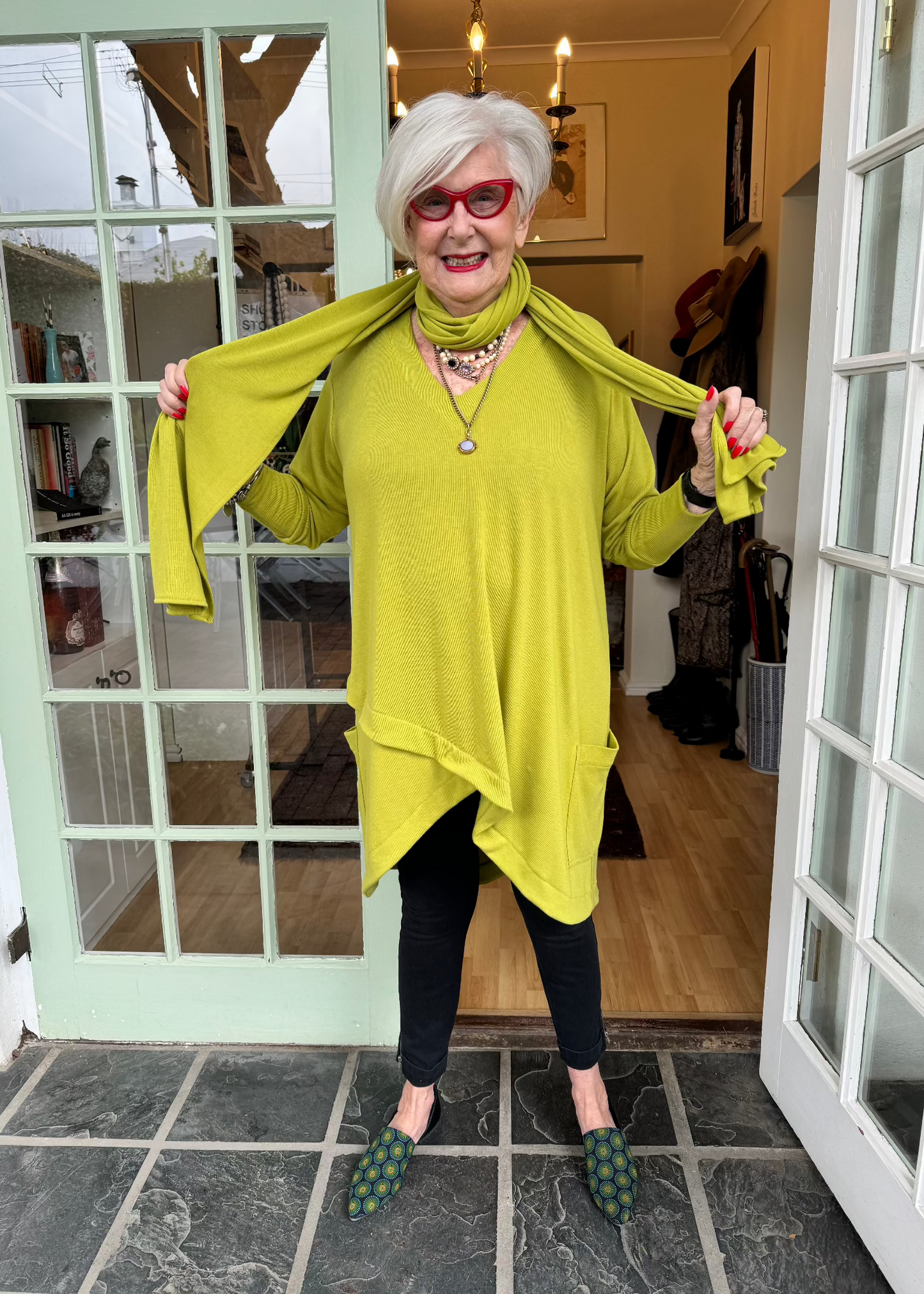 The Two-Pocket Pointy Top