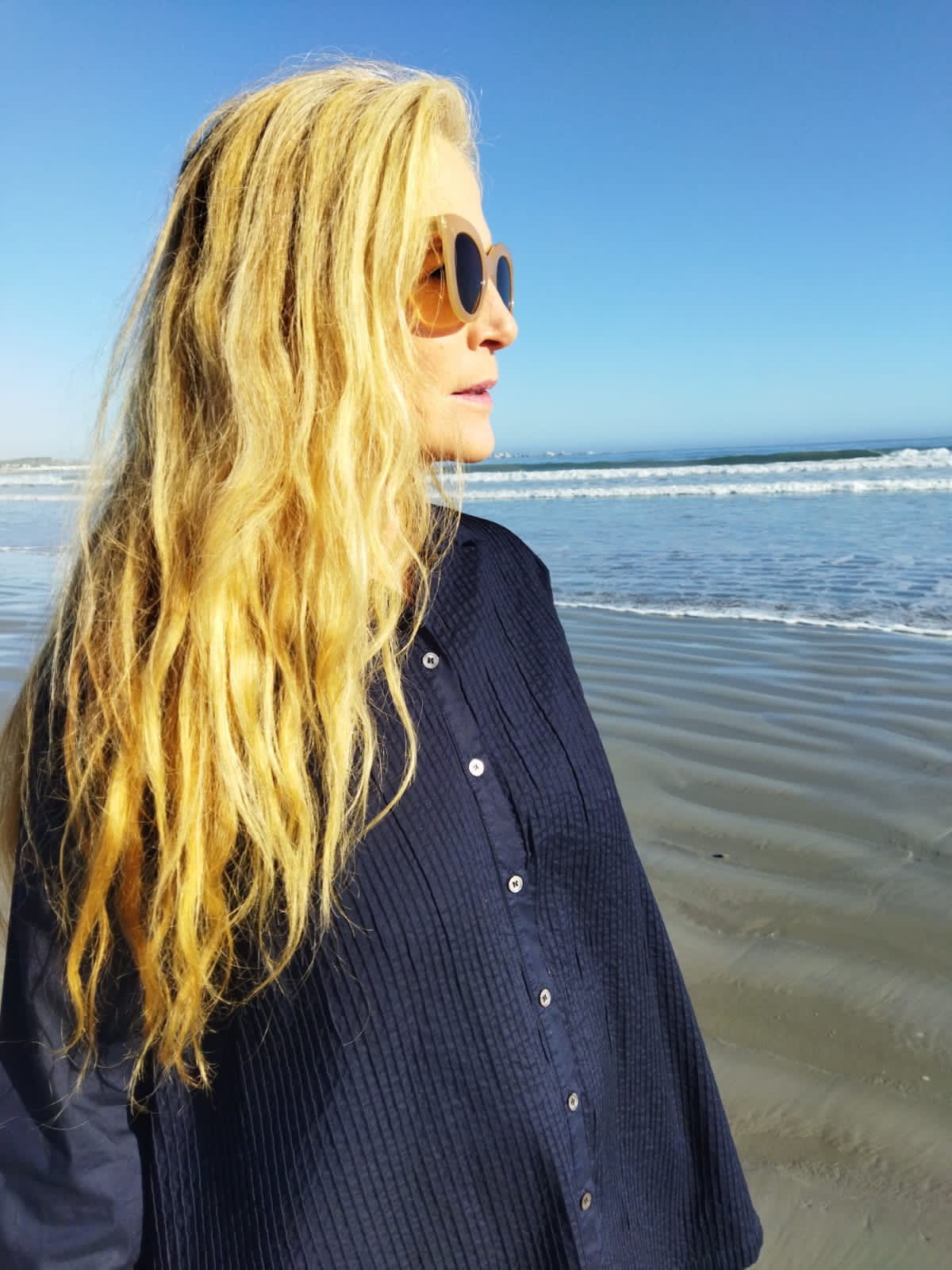 The Long Classic Pleated Shirt in Ink Navy - jennyleroux.com
