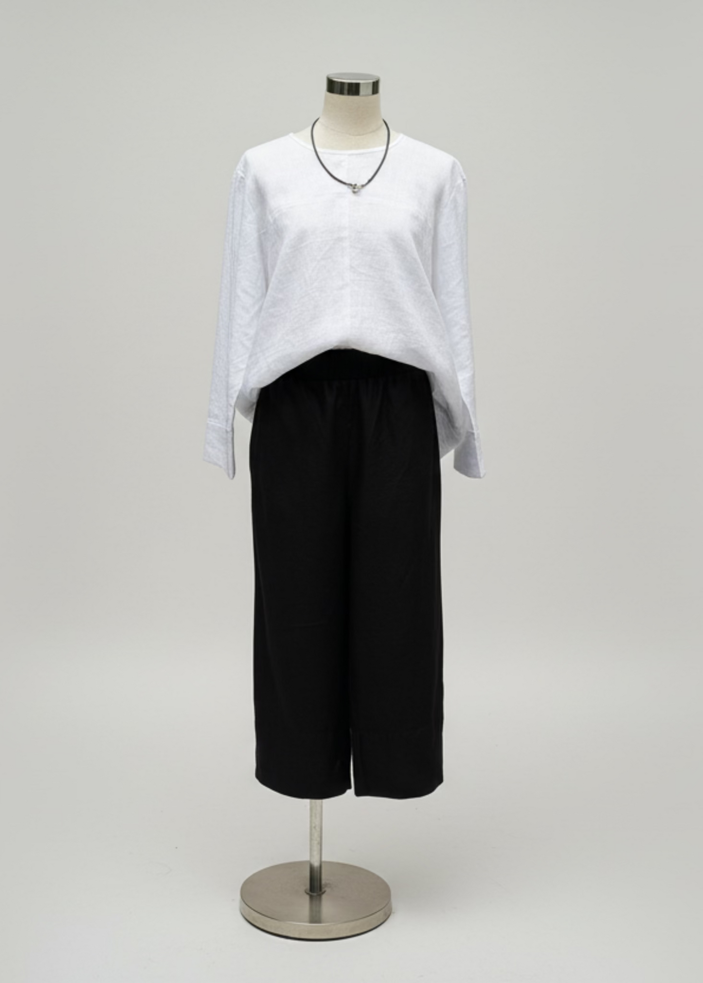 The Cropped Linen Shirt