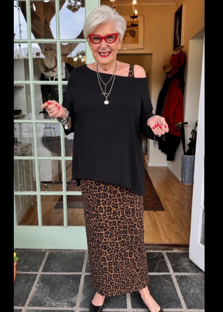 The Animal Print Back Slit Skirt - jennyleroux.com